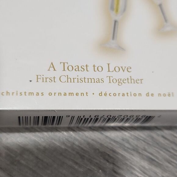 NIB "A Toast to Love" Hallmark 2009 Ornament - Picture 3 of 5